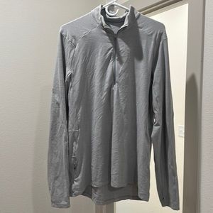 Lululemon Men Quarterzip Pull Over Jacket light gray Mens Large